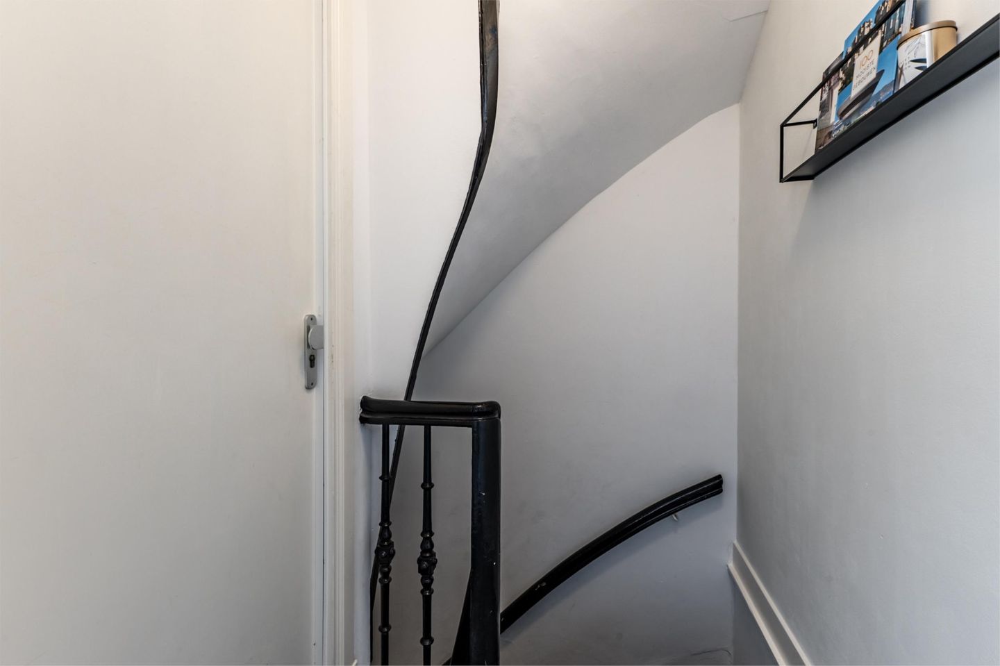 Photo 14 of Joan Melchior Kemperstraat 42-3