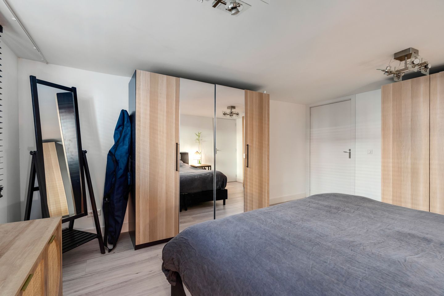 Foto 25 van Adelaarstraat 43-1