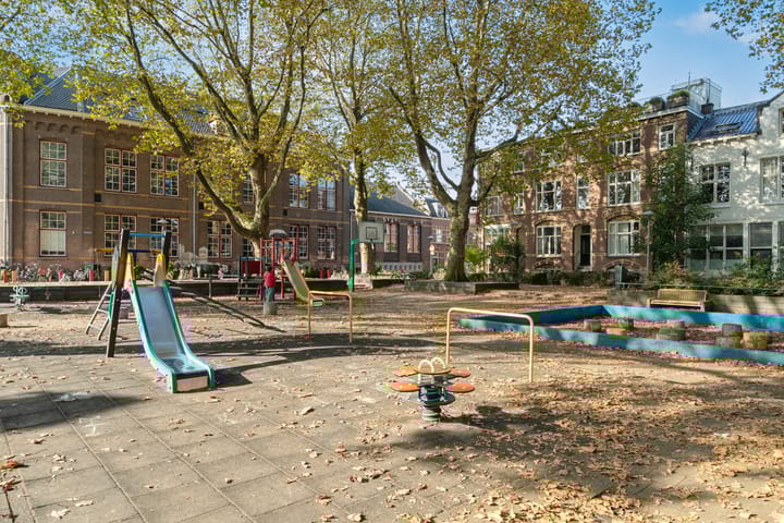 Foto 33 van Adelaarstraat 43-1