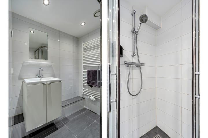 Foto 30 van Adelaarstraat 43-1