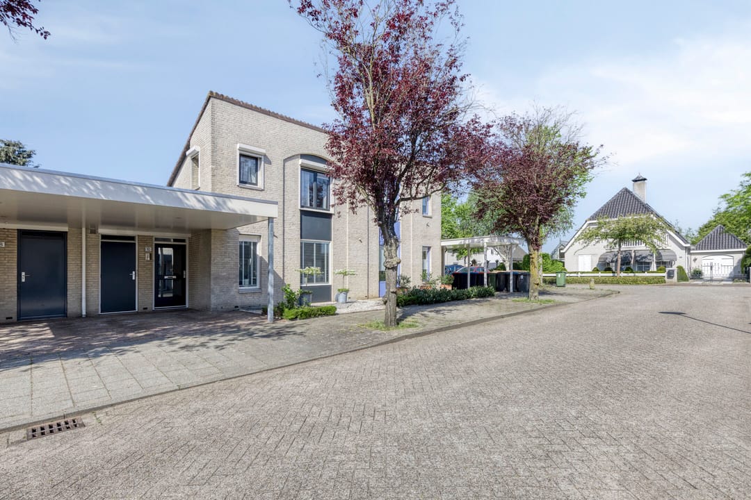 Foto 1 van Hester van Griensvenhof 10