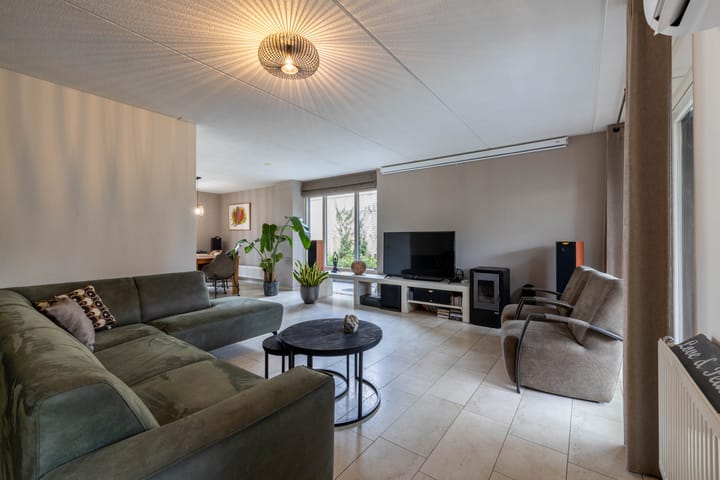 Foto 5 van Montfort 12