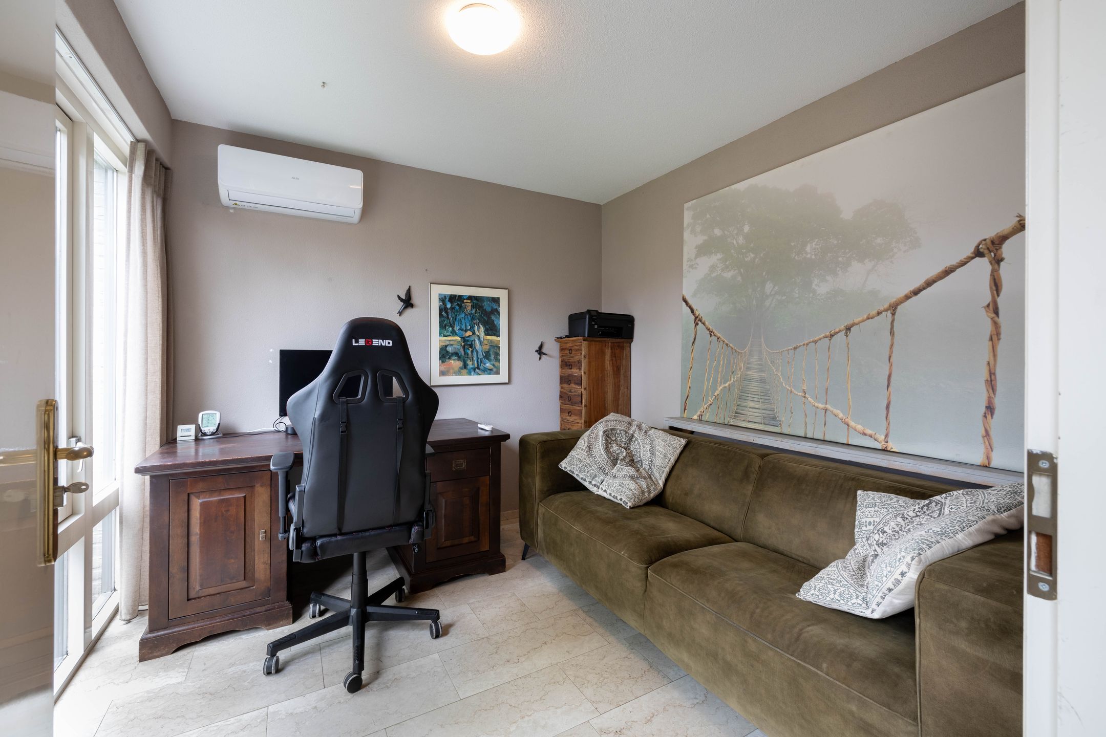 Photo 12 of Montfort 12