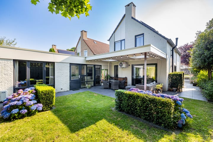 Foto 26 van Montfort 12