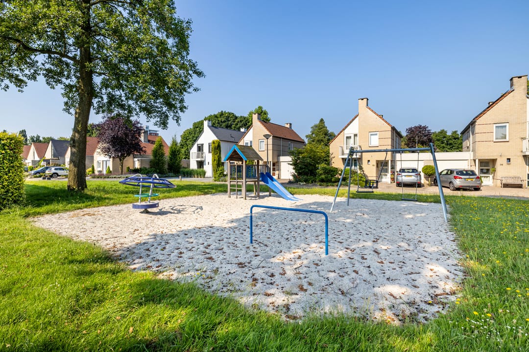 Photo 28 of Montfort 12