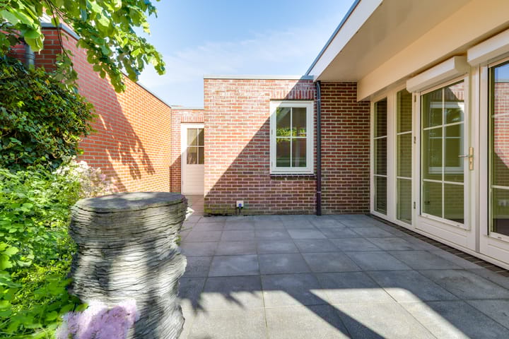 Foto 47 van Burgemeester de Bruijnstraat 83-03