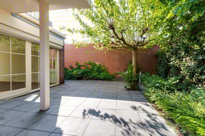 Foto 48 van Burgemeester de Bruijnstraat 83-03