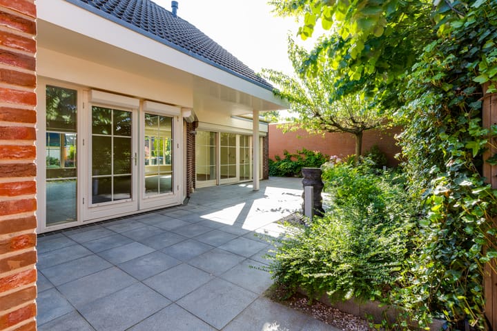 Foto 54 van Burgemeester de Bruijnstraat 83-03