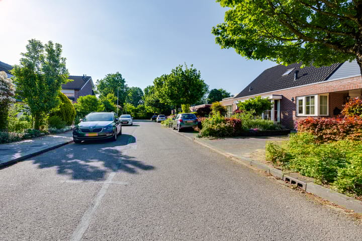 Foto 56 van Burgemeester de Bruijnstraat 83-03