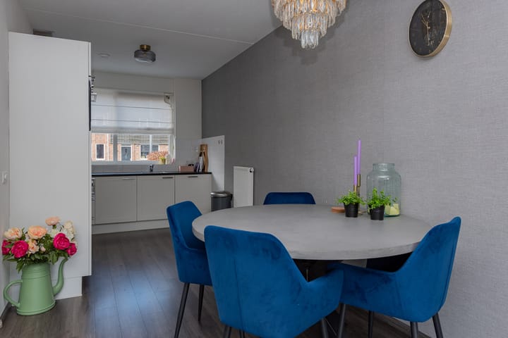 Photo 12 of de Hagen 102