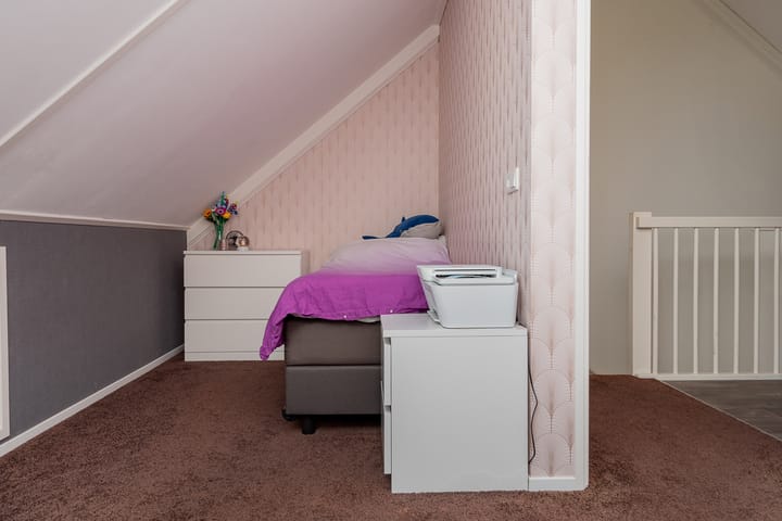 Photo 31 of de Hagen 102