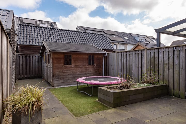 Photo 33 of de Hagen 102