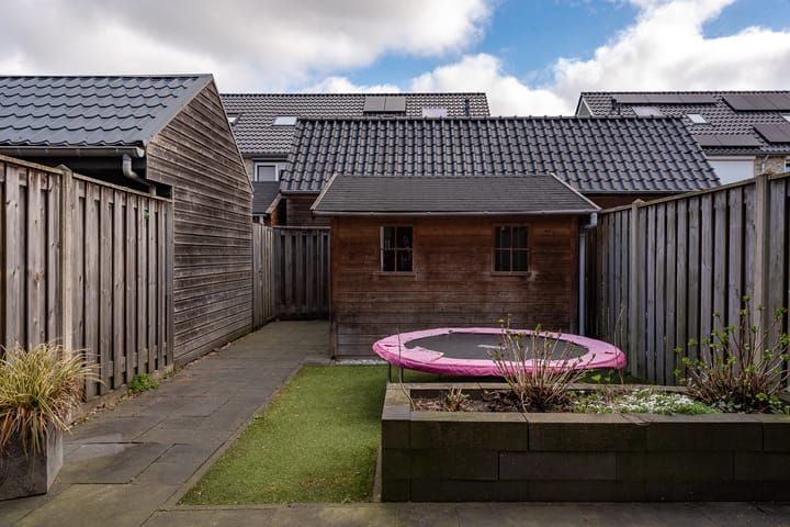 Photo 34 of de Hagen 102