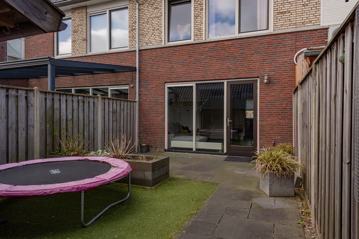 Photo 35 of de Hagen 102