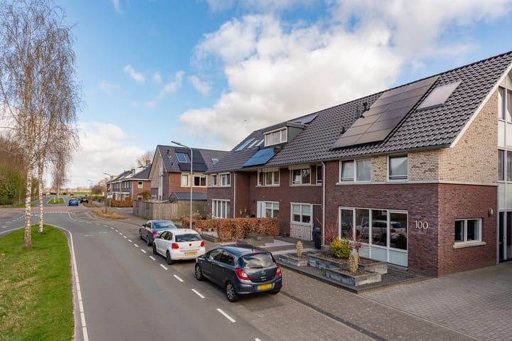 Photo 37 of de Hagen 102