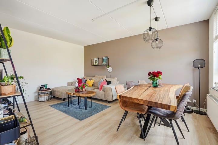 Foto 12 van Tieratesstraat 22