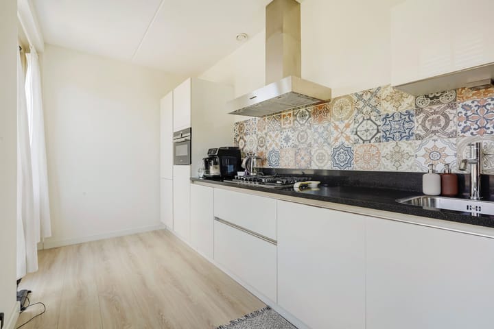 Foto 19 van Tieratesstraat 22