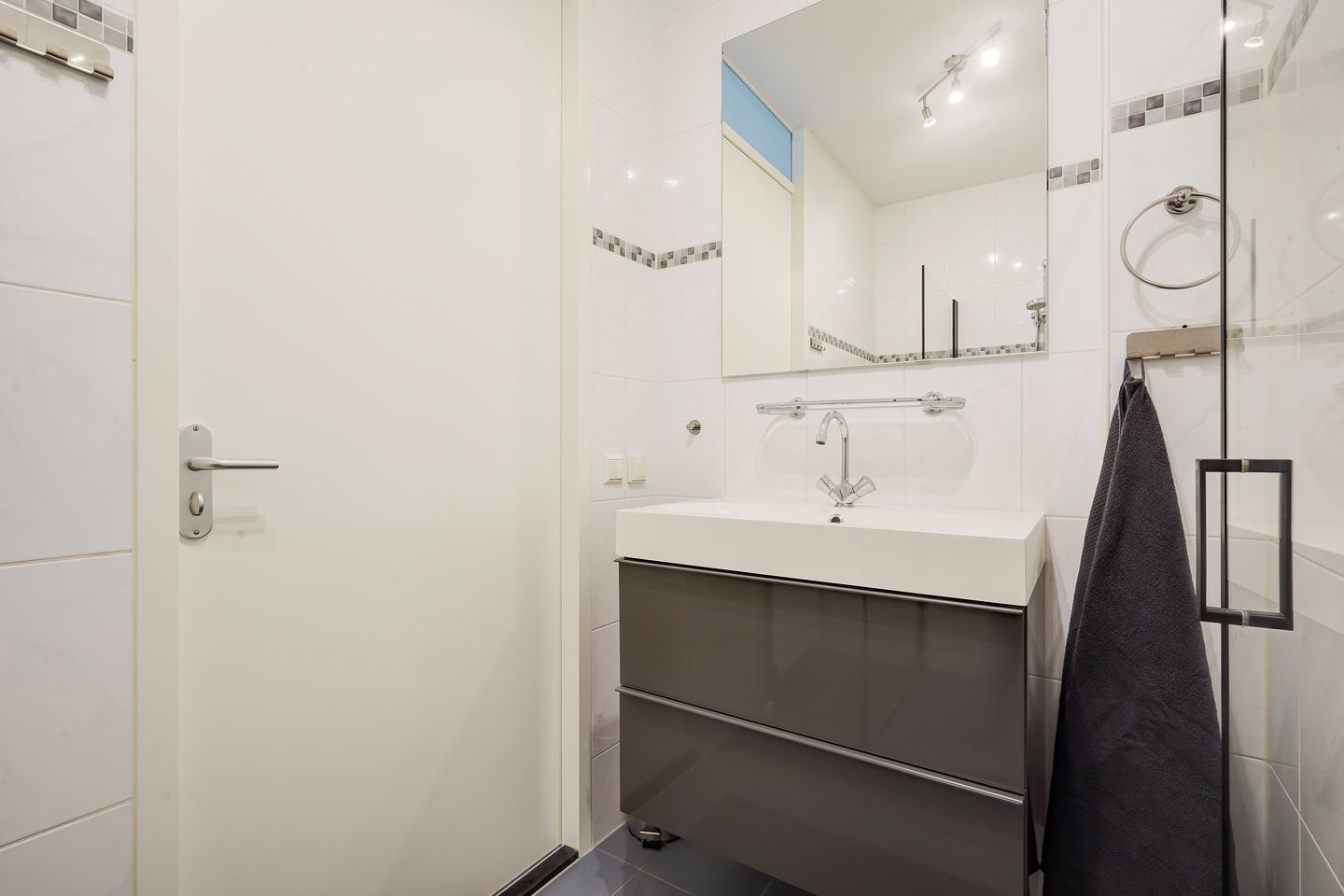 Foto 34 van Tieratesstraat 22