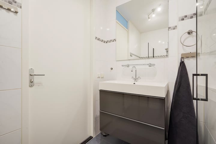 Foto 34 van Tieratesstraat 22