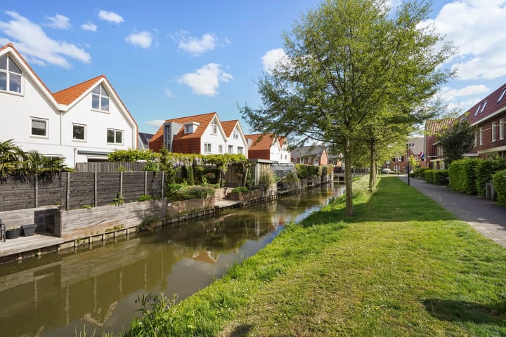 Foto 35 van Tieratesstraat 22