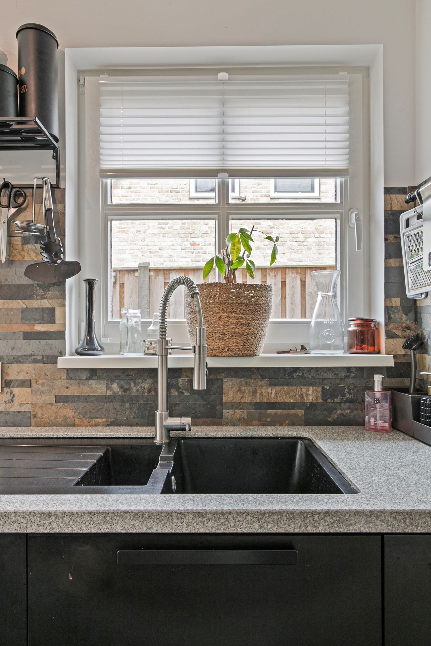 Foto 24 van Kleine Heistraat 16-K452