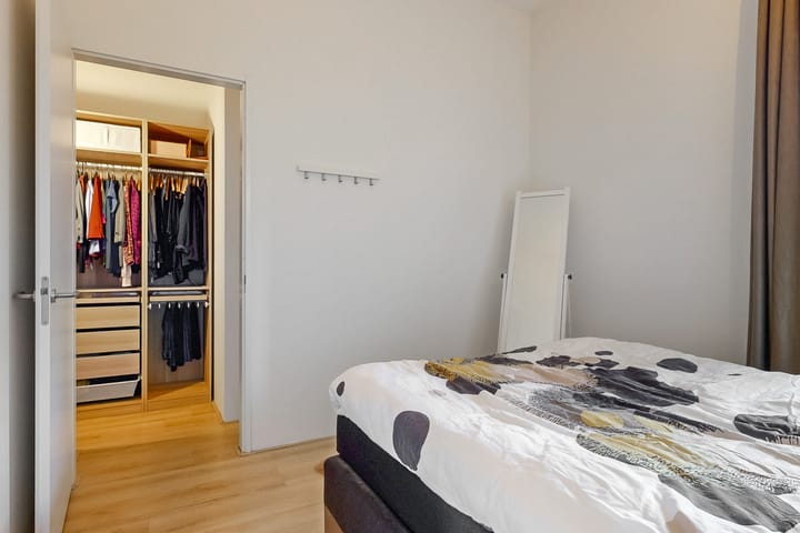 Foto 16 van Merweplein 5-6