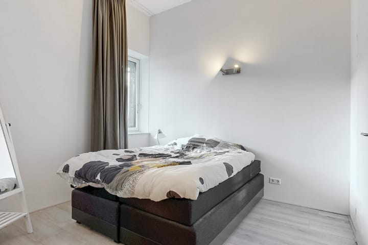 Foto 17 van Merweplein 5-6