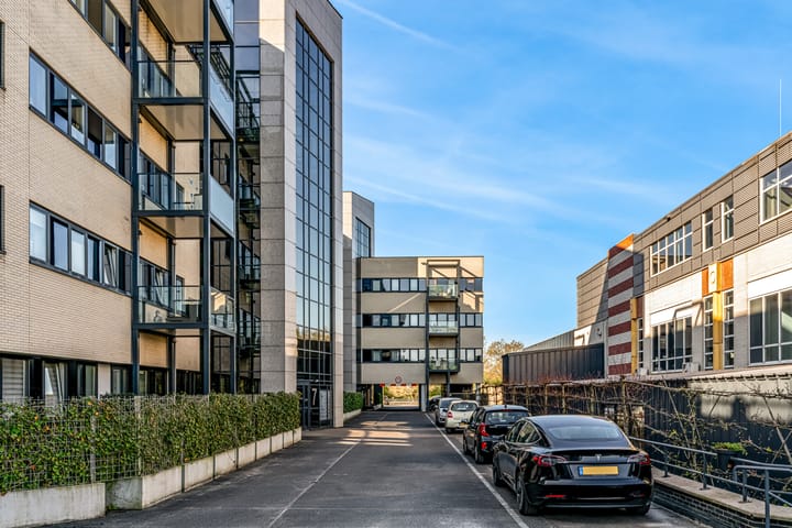 Foto 20 van Merweplein 5-6