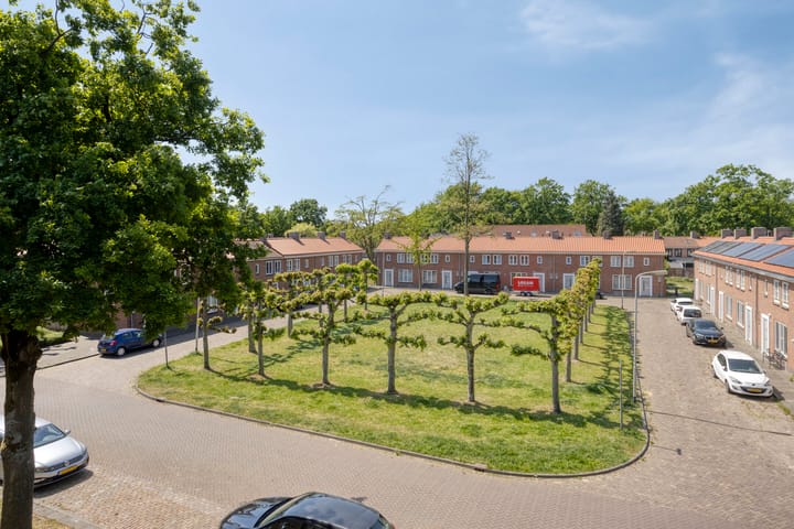 Foto 38 van Burgerzinstraat 31