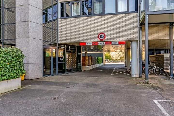 Foto 23 van Merweplein 5-6