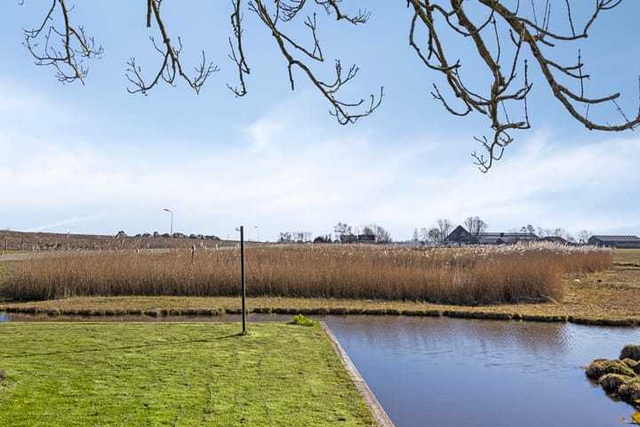 Photo 41 of Hoogedijk 60