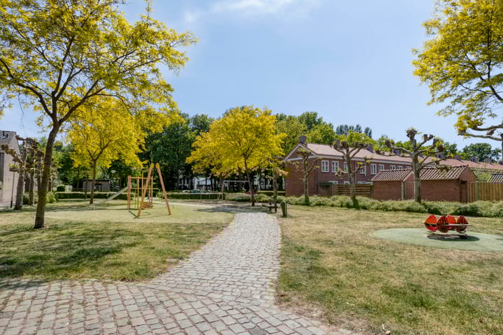 Foto 42 van Burgerzinstraat 31