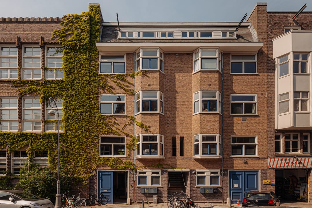 Photo 2 of Tweede Boerhaavestraat 11-A