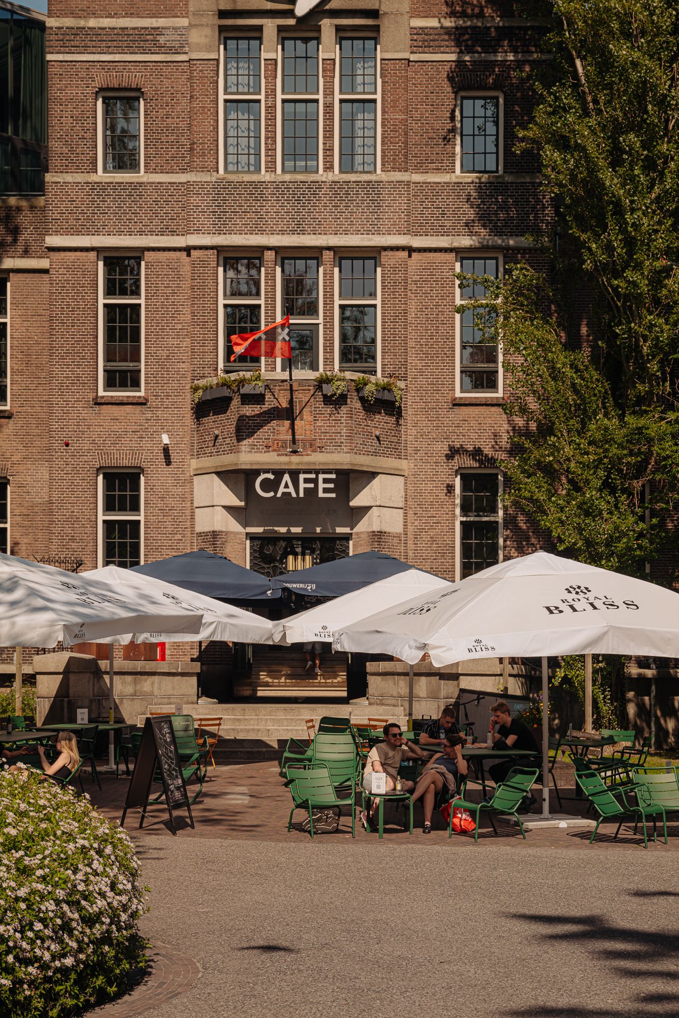 Photo 21 of Tweede Boerhaavestraat 11-A