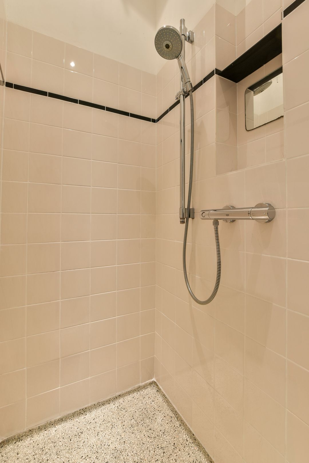 Photo 22 of Zocherstraat 33-1