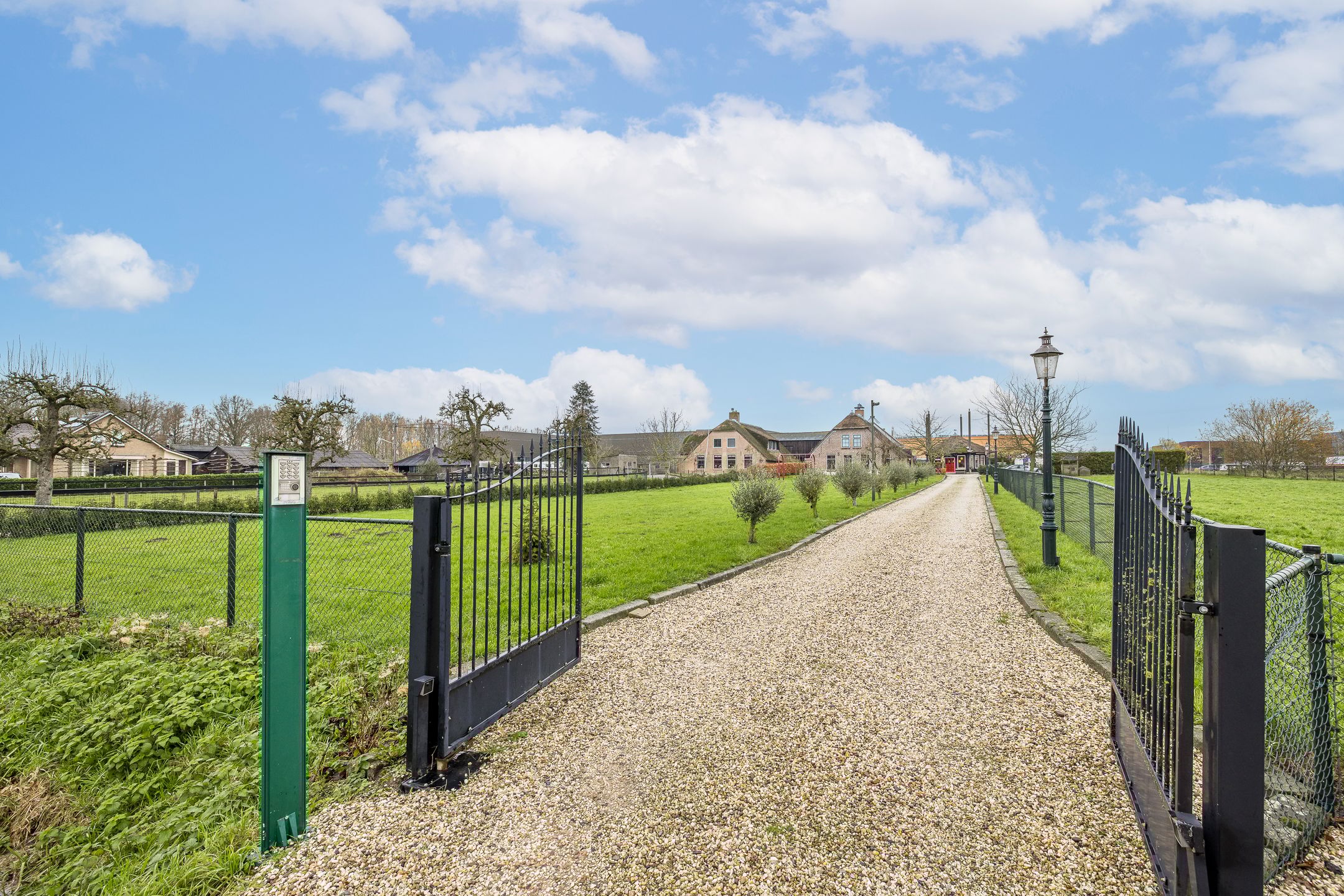 Photo 3 of Biezenweg 18