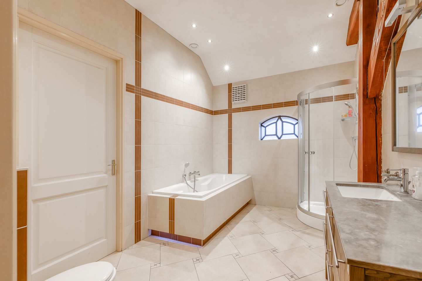 Foto 25 van Biezenweg 18