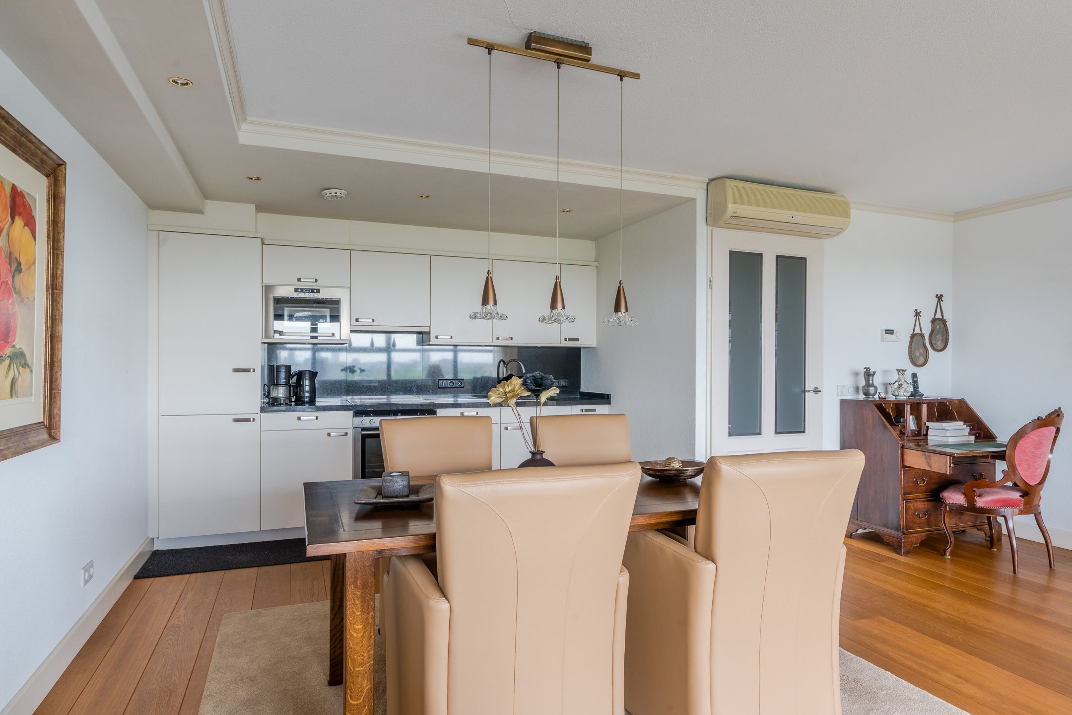 Photo 9 of Winkelcentrum Woensel 176