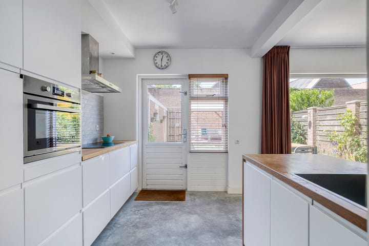 Foto 9 van Iepenstraat 11