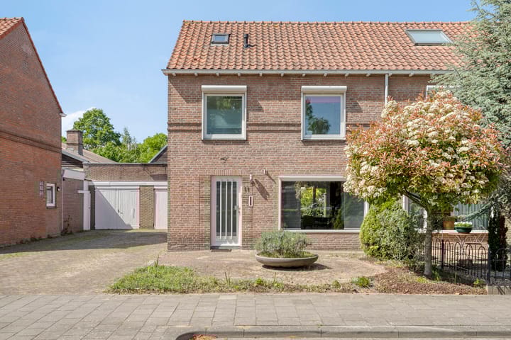 Foto 32 van Iepenstraat 11