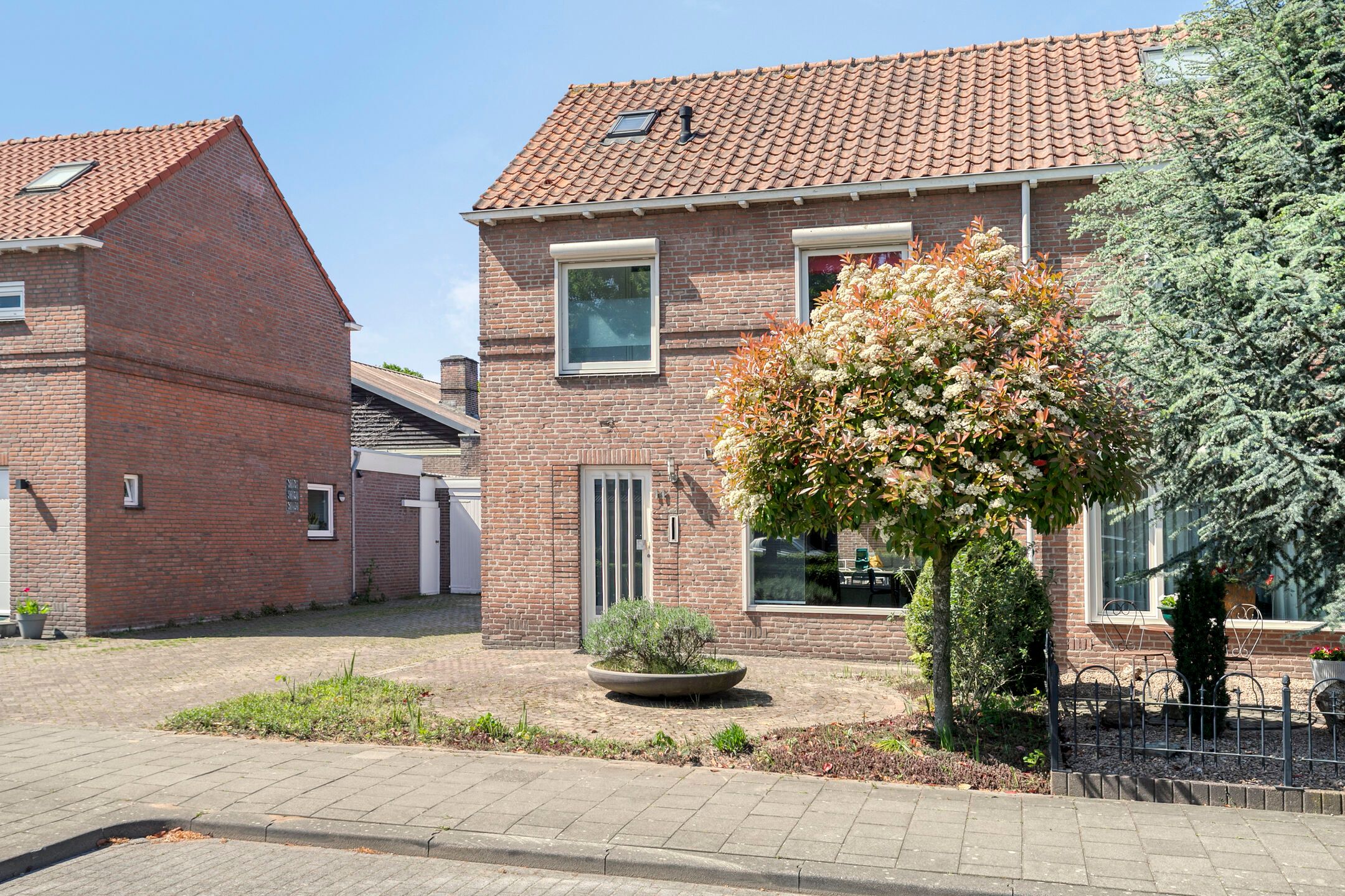 Foto 33 van Iepenstraat 11