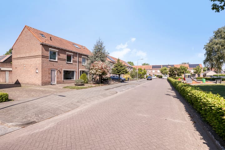 Foto 34 van Iepenstraat 11