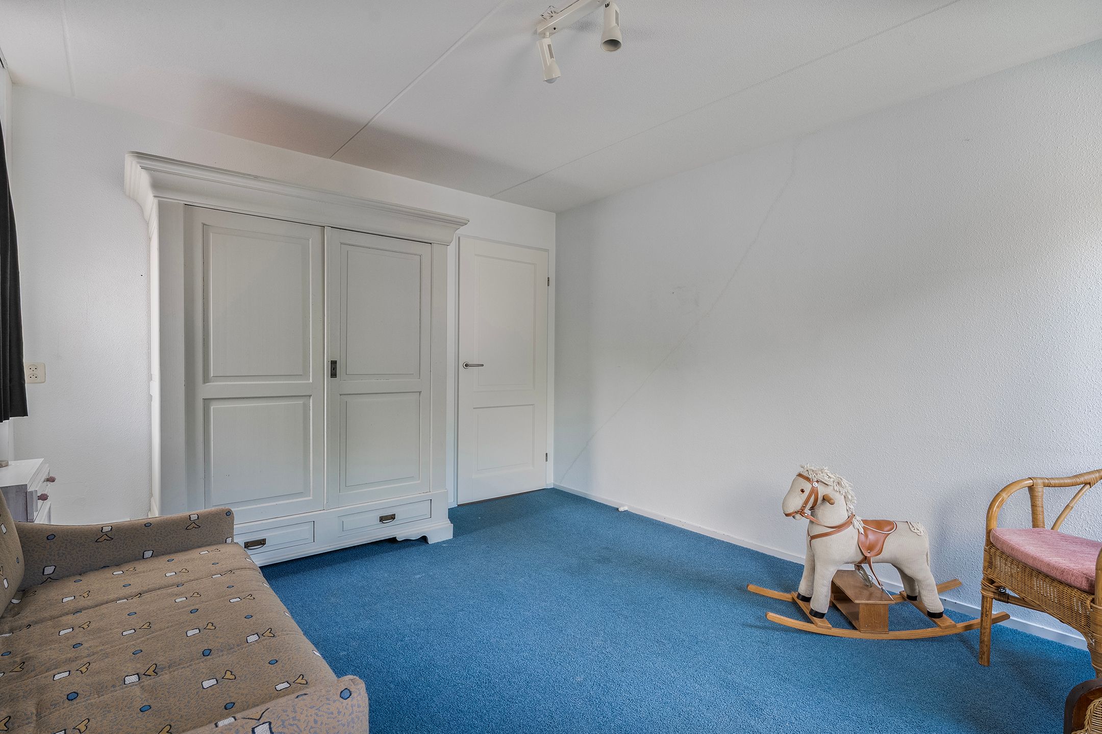 Photo 33 of Schultambt 8