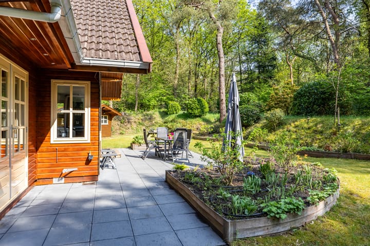 Foto 8 van Mezenlaan 18