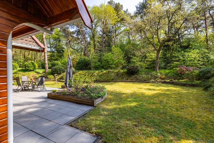 Foto 10 van Mezenlaan 18