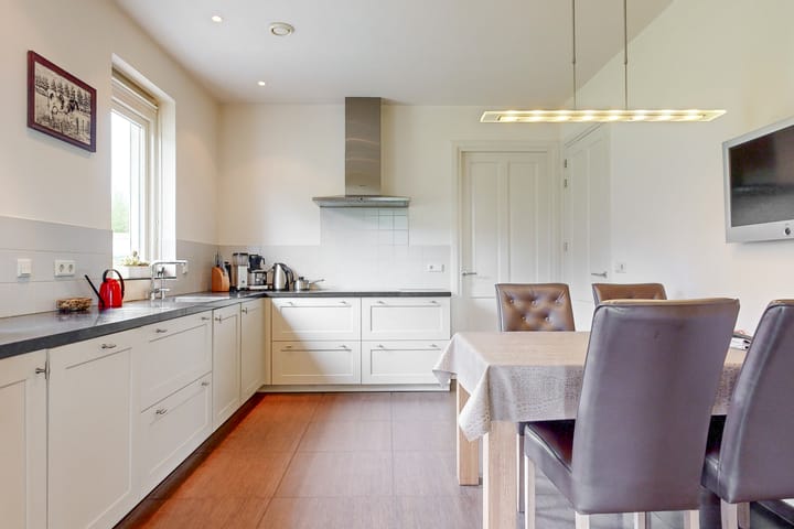 Foto 10 van Achterstraat 51