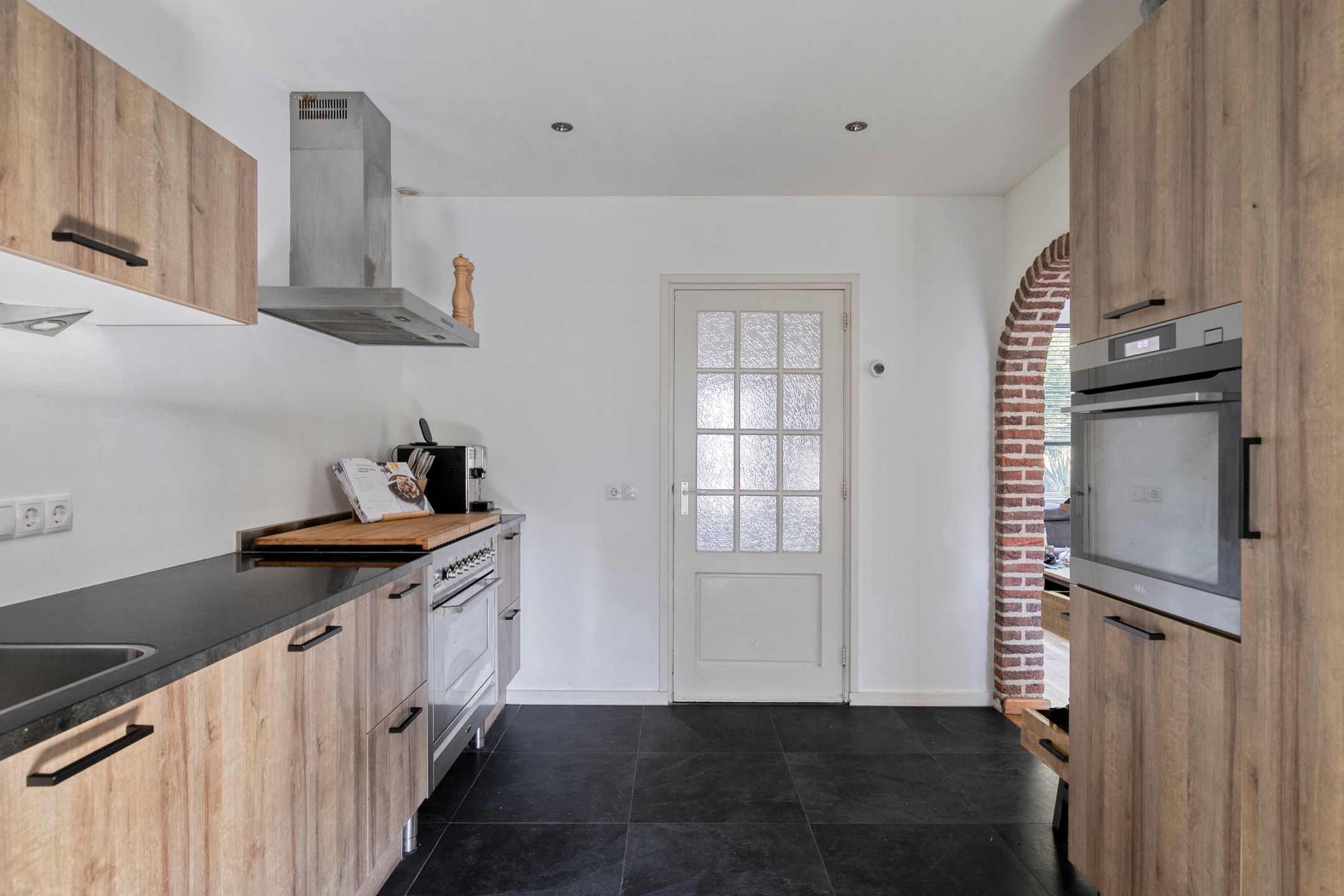 Foto 9 van Plonderijen 33