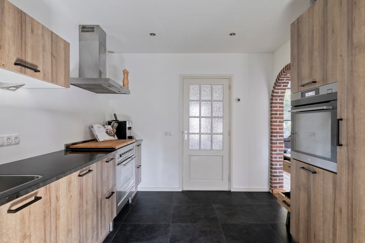 Foto 9 van Plonderijen 33