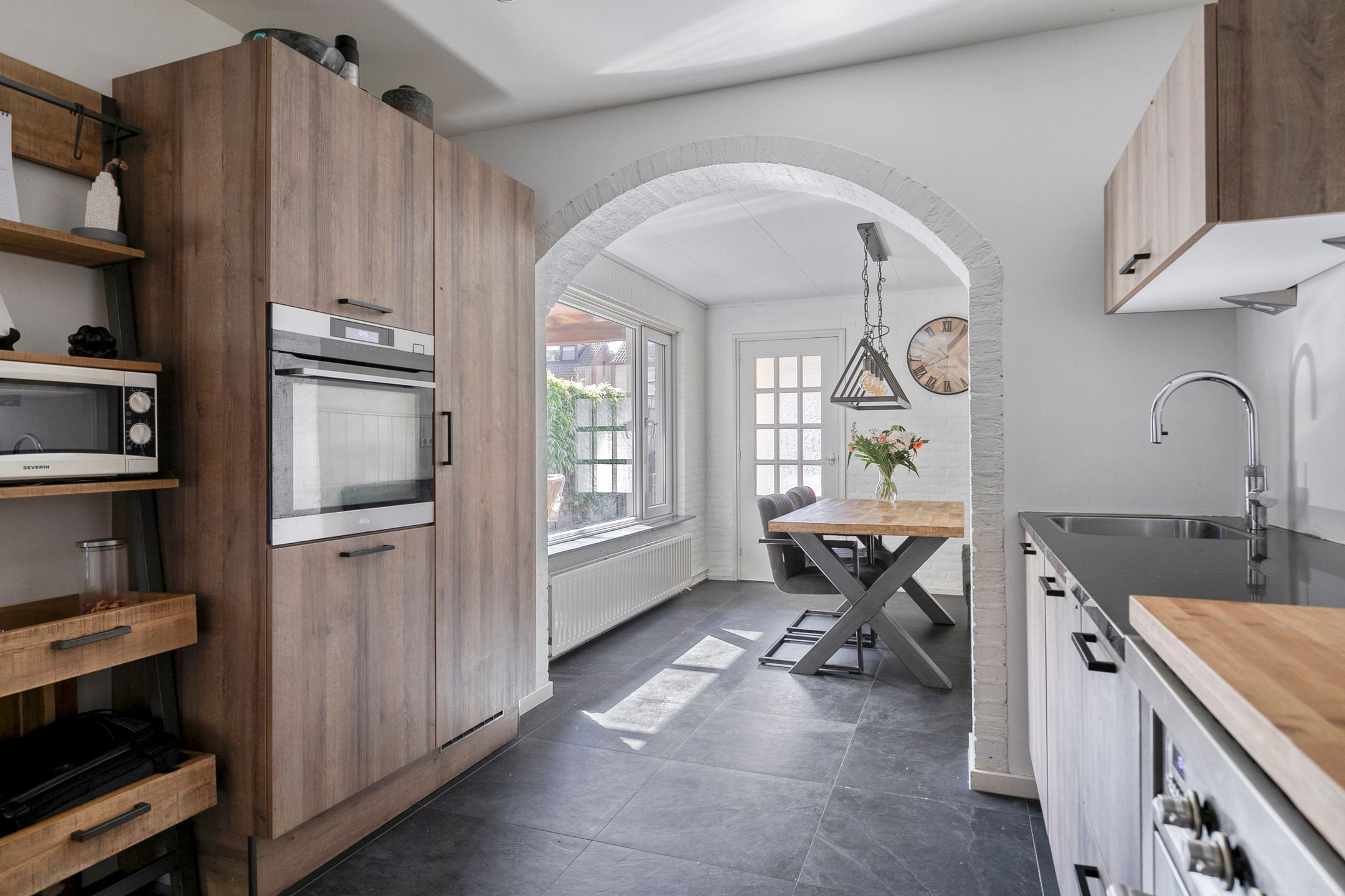 Foto 12 van Plonderijen 33