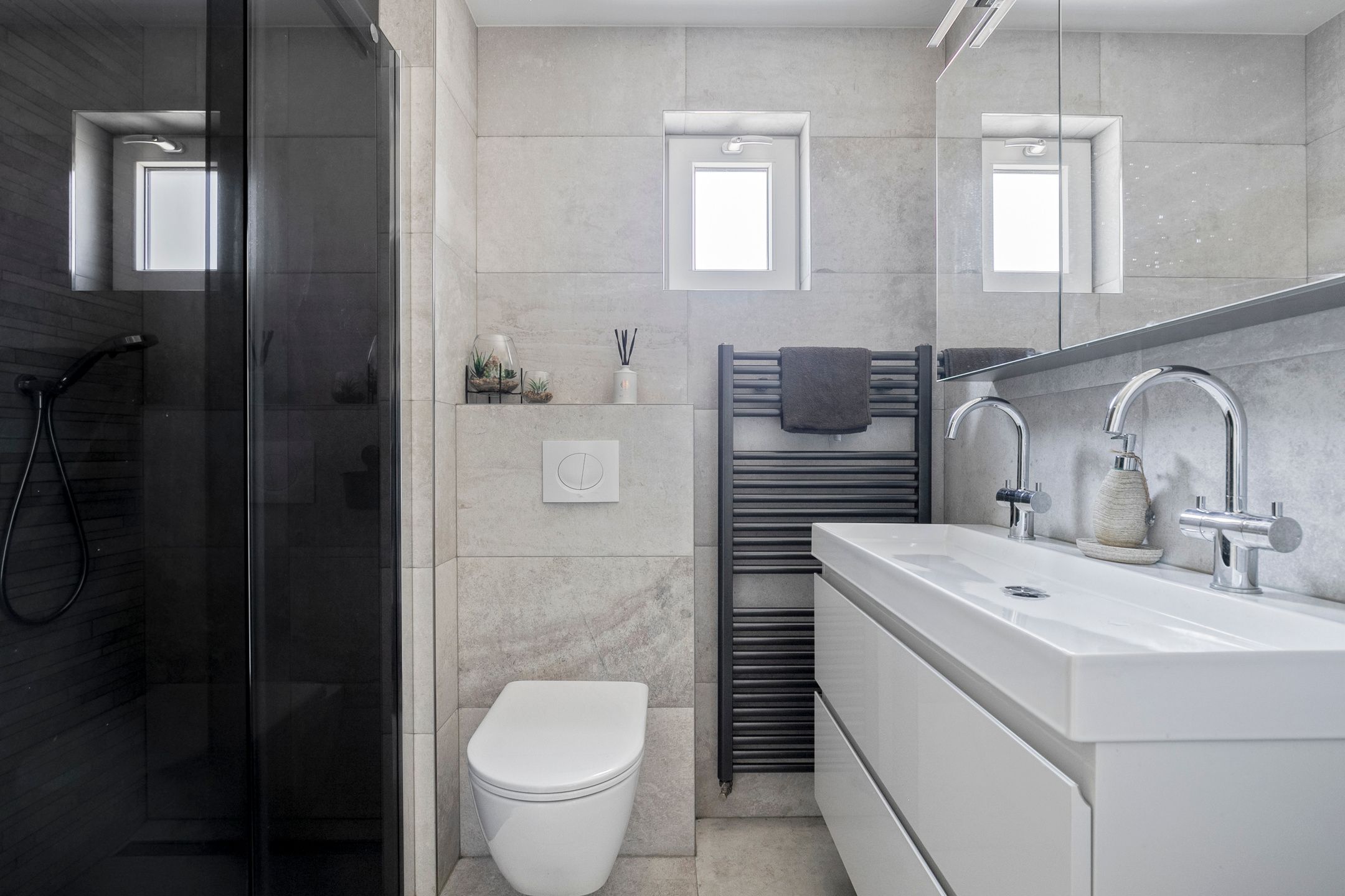 Foto 21 van Plonderijen 33